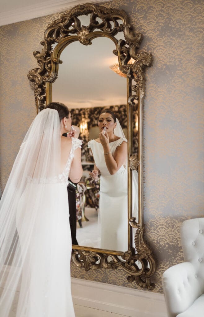 getting-ready-bride-portrait-at-the-park-loft-new-jersey-bridal-suite
