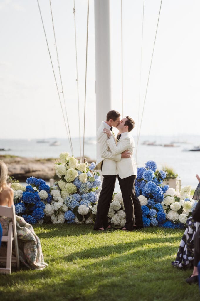 a-gay-couple-wedding-photos-by-suess-moments-photography