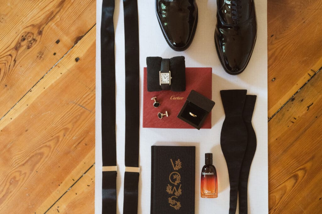 groom-flat=lay-details
