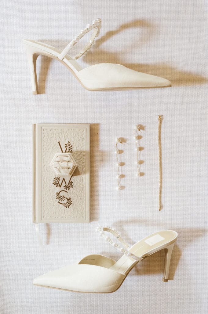 bride-flat-lay-details