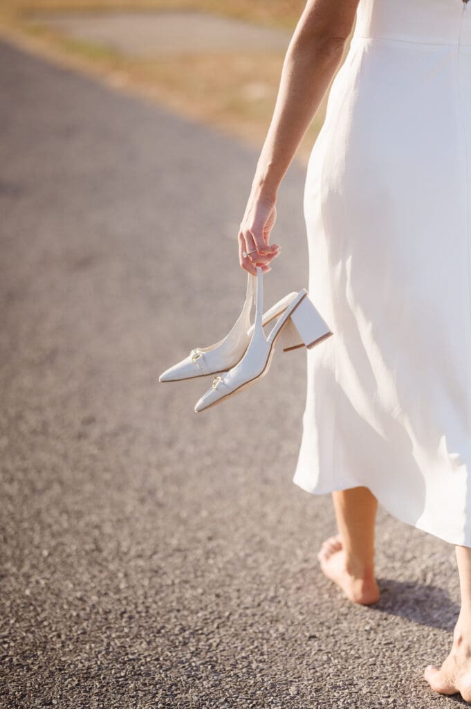 walking-with-no-heels