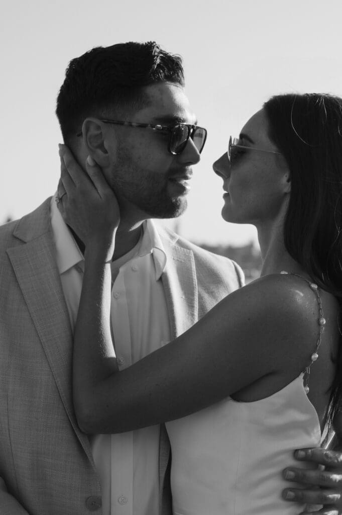 romantic-engagement-photos-by-suess-moments-photography