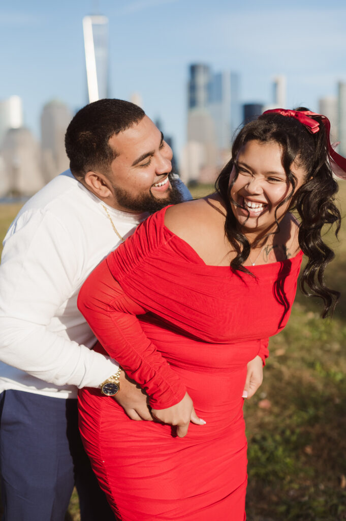 liberty-state-park-fall-season-engagement-photos-by-suess-moments
