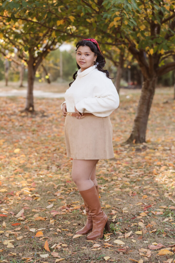 liberty-state-park-fall-season-engagement-photos-by-suess-moments