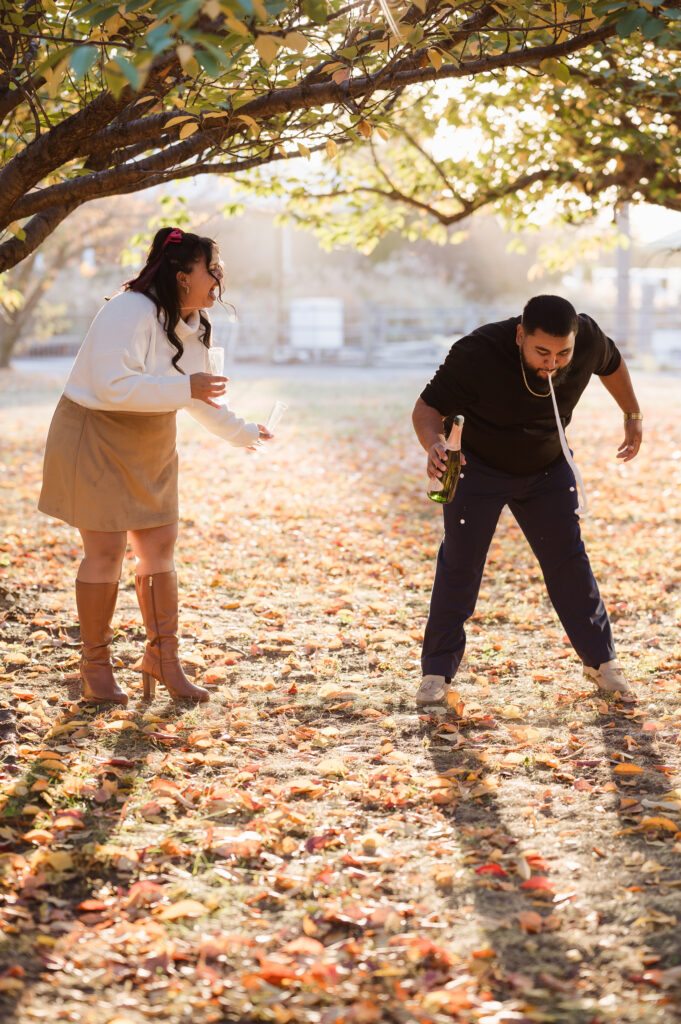 liberty-state-park-fall-season-engagement-photos-by-suess-moments