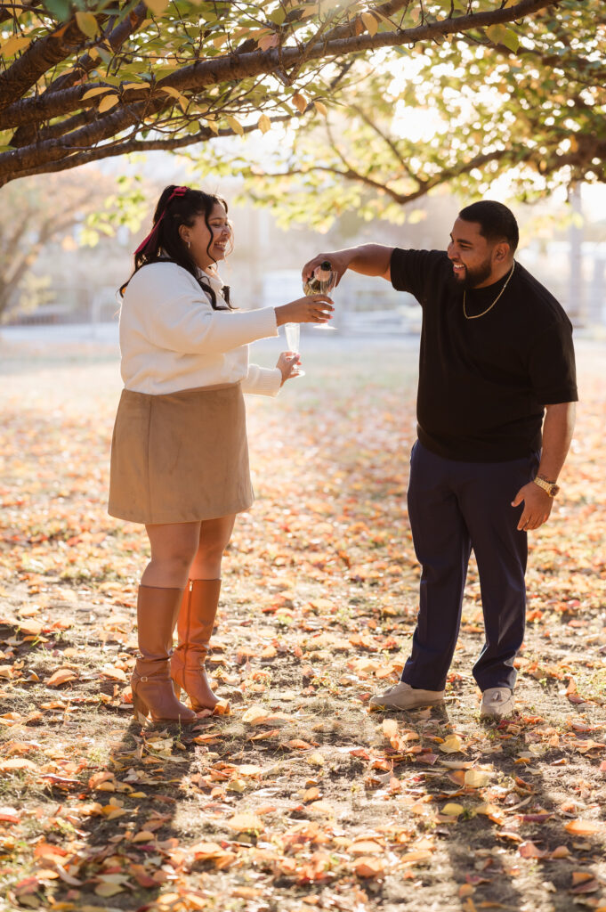 liberty-state-park-fall-season-engagement-photos-by-suess-moments