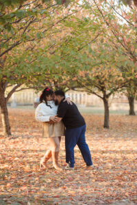 liberty-state-park-fall-season-engagement-photos-by-suess-moments