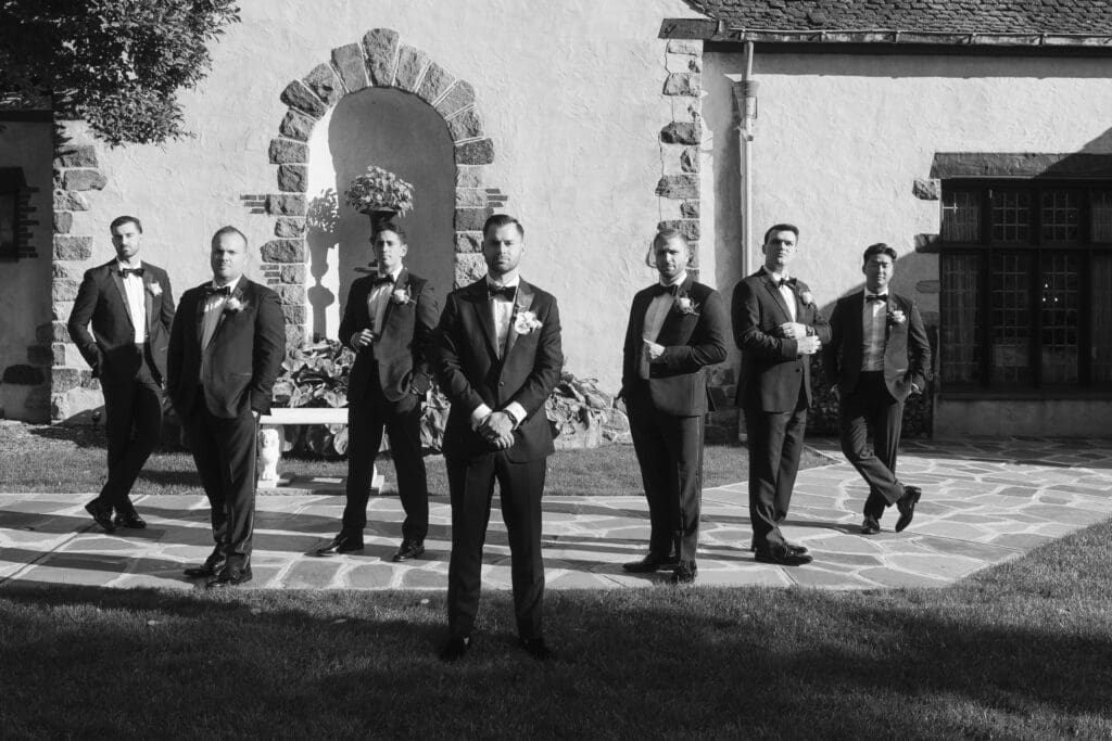 groomsmen-pleasantdale-chateau-nj-wedding-photos-by-photographer-suess-moments