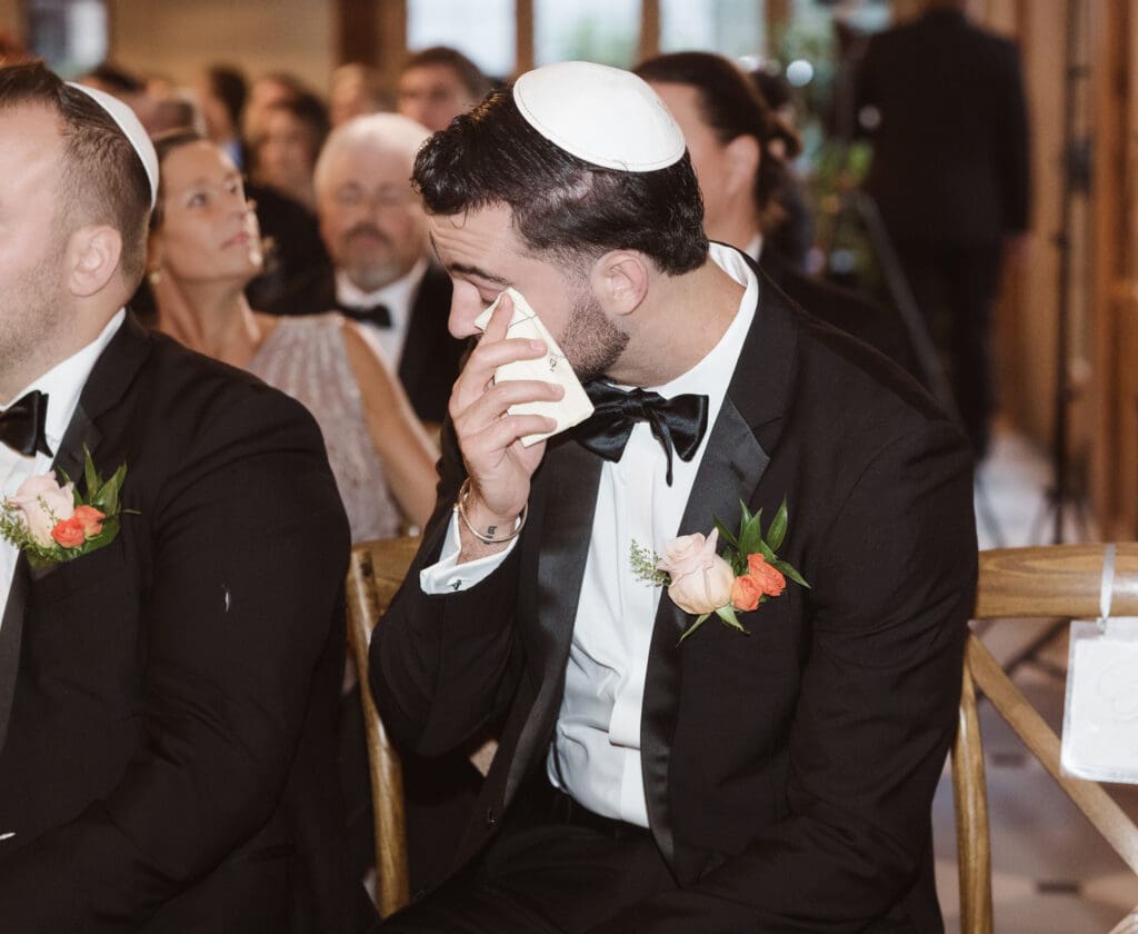 ceremony-reactions-pleasantdale-chateau-nj-wedding-photos-by-photographer-suess-moments