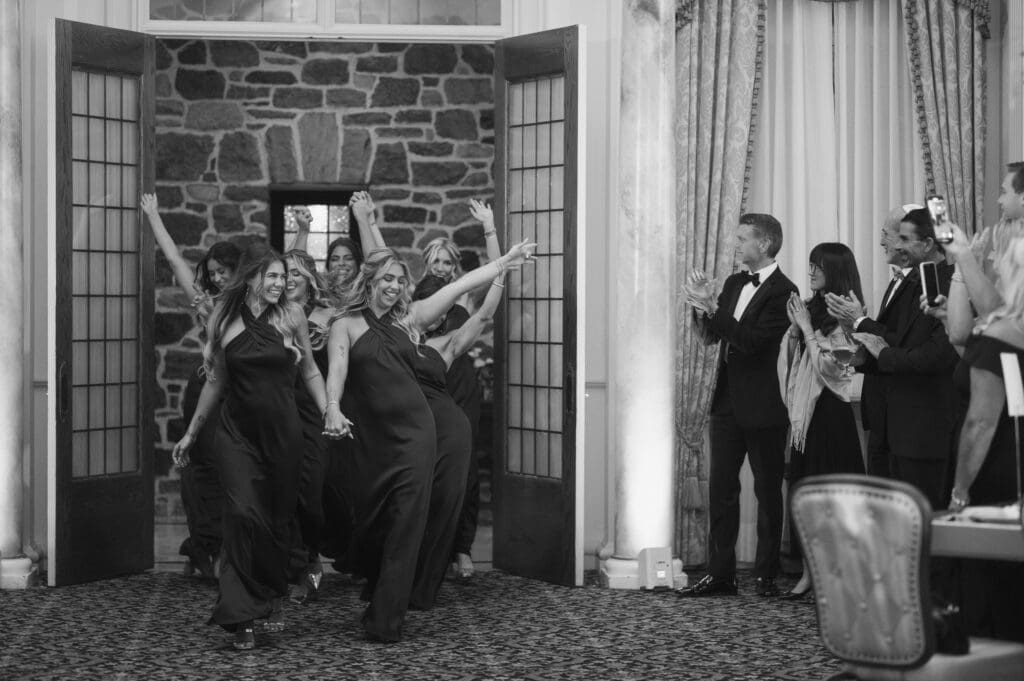 entrance-at-pleasantdale-chateau-nj-wedding-photos-by-photographer-suess-moments