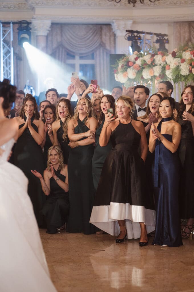reactions-pleasantdale-chateau-nj-wedding-photos-by-photographer-suess-moments