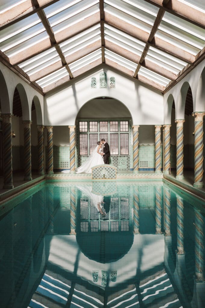 the-pool-at-pleasantdale-chateau-nj-wedding-photos-by-photographer-suess-moments