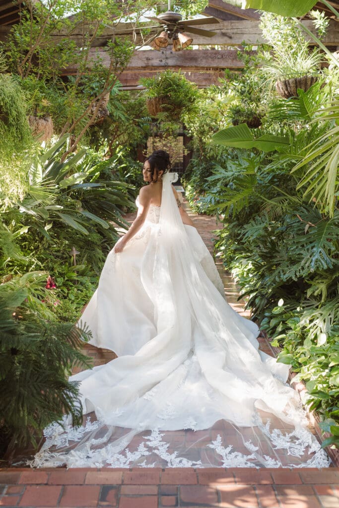 the-greenhouse-at-pleasantdale-chateau-nj-wedding-photos-by-photographer-suess-moments