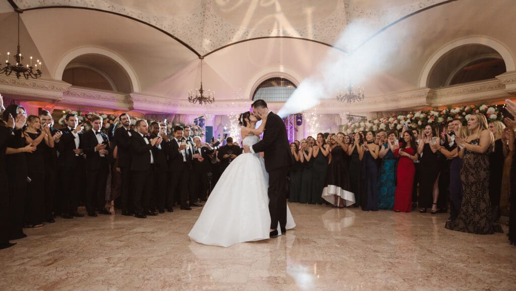 reception-at-pleasantdale-chateau-nj-wedding-photos-by-photographer-suess-moments