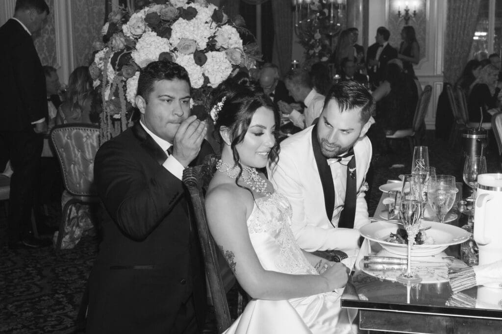 maitre-d-pleasantdale-chateau-nj-wedding-photos-by-photographer-suess-moments