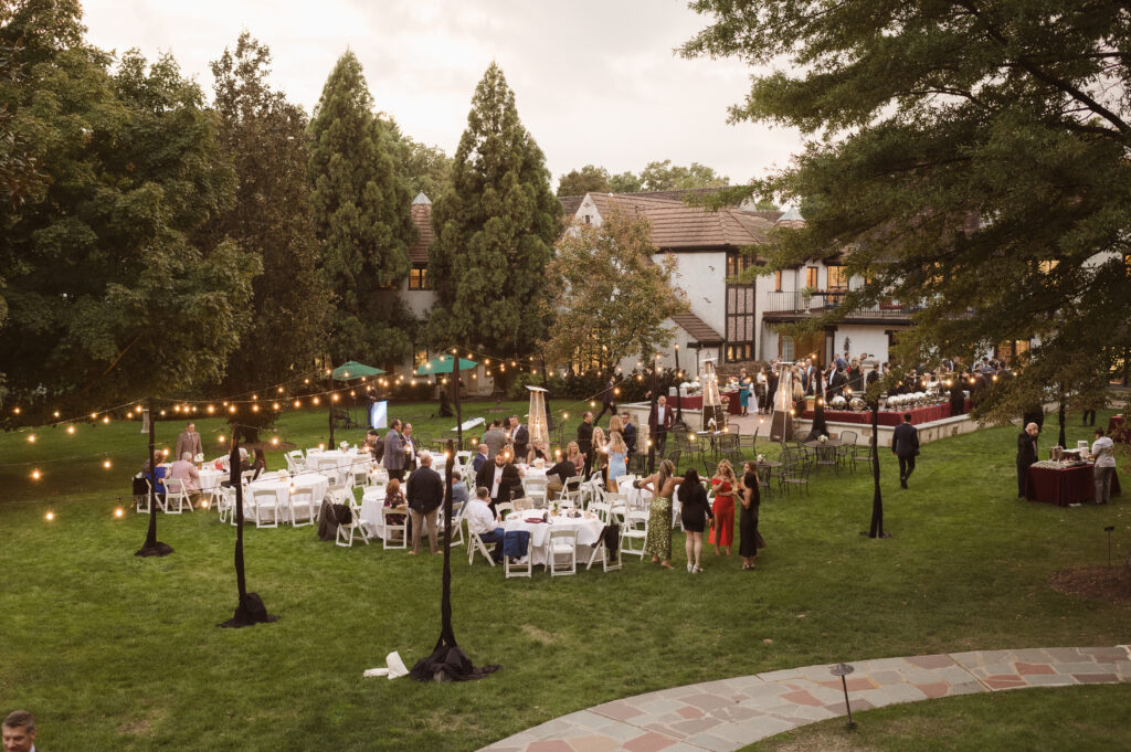 welcome-dinner-at-pleasantdale-chateau-nj-wedding-photos-by-photographer-suess-moments