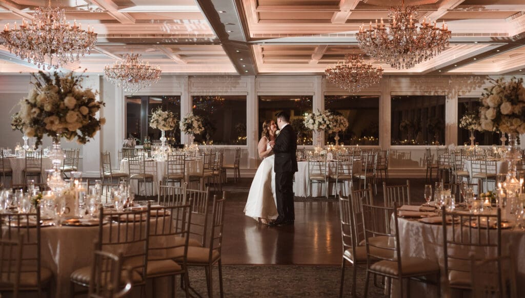 private-first-dance-wedding-photos-at-the-mill-lakeside-manor-by-suess-moments-wedding-photographer-nj