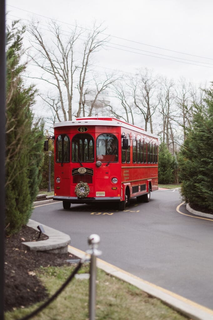 red-trolley-at-the-park-loft-nj-wedding-photo-by-suess-moments-photography