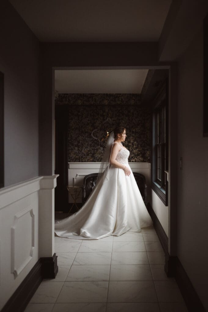 getting-ready-bridal-suite-the-park-loft-nj-wedding-photo-by-suess-moments-photography
