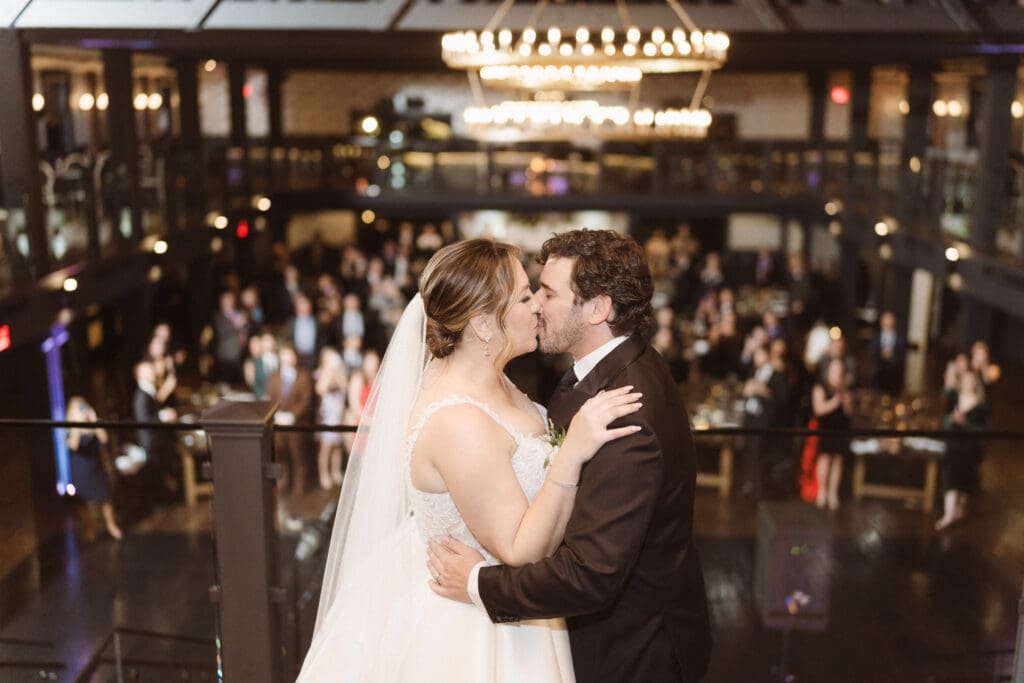 winter-wedding-photos-at-the-park-loft-nj-by-suess-moments-photography