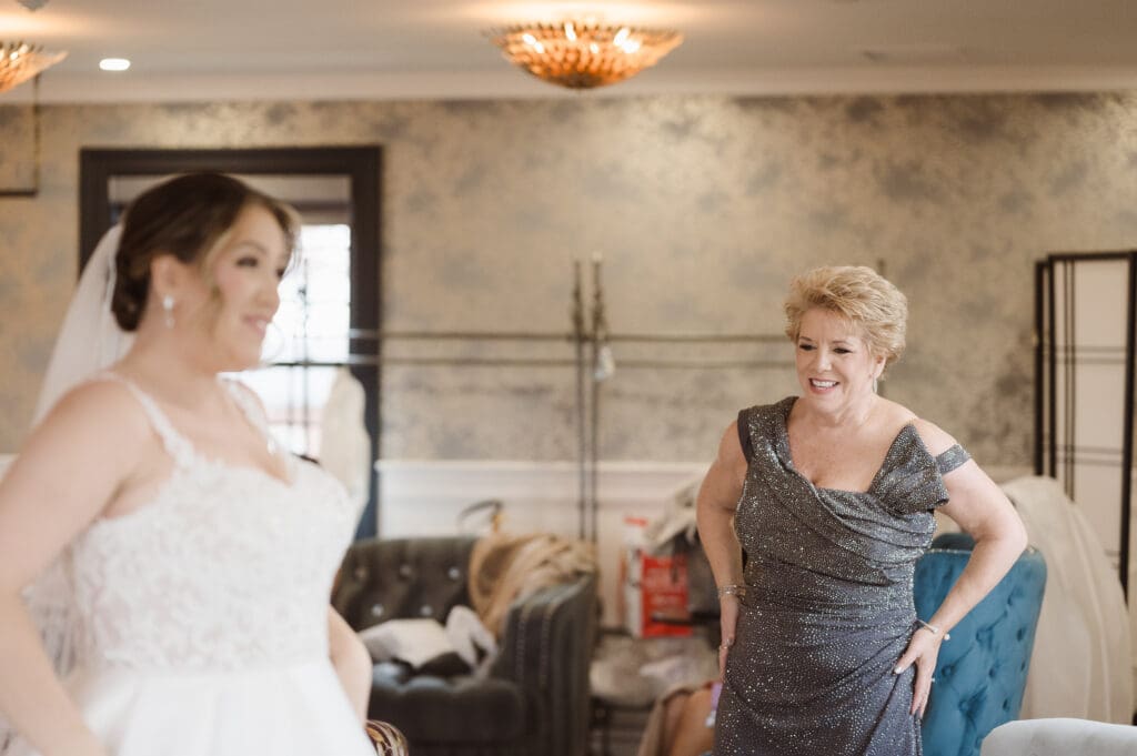 winter-wedding-photos-at-the-park-loft-nj-by-suess-moments-photography