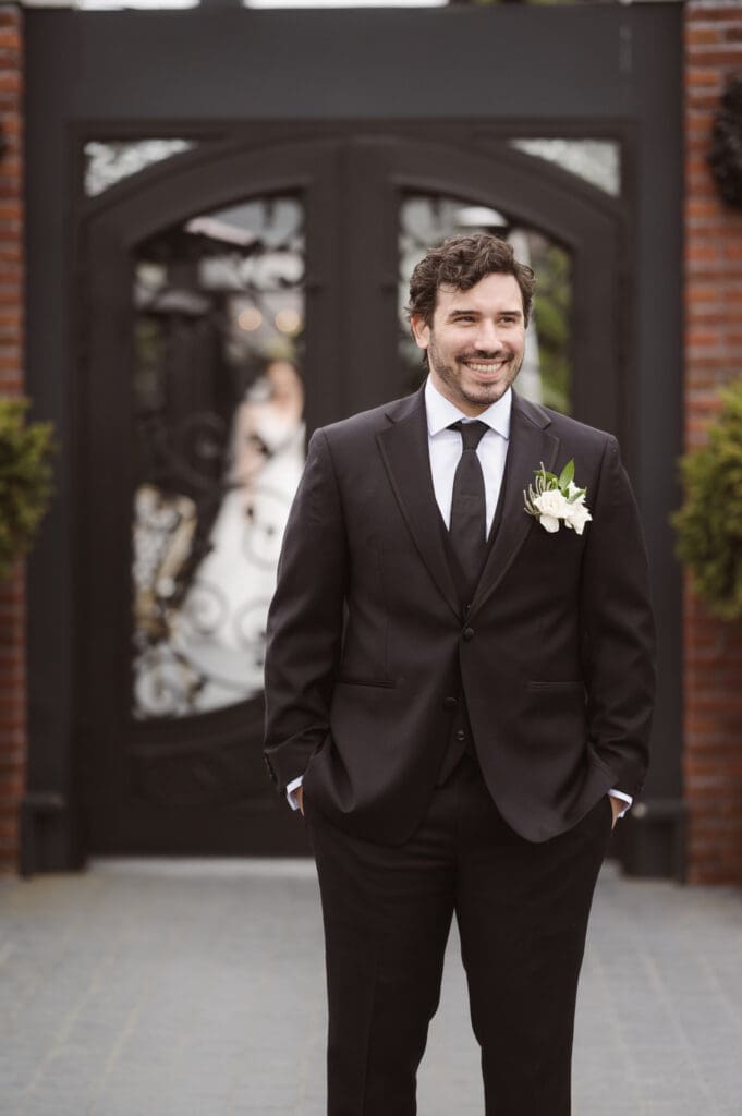 winter-wedding-photos-at-the-park-loft-nj-by-suess-moments-photography