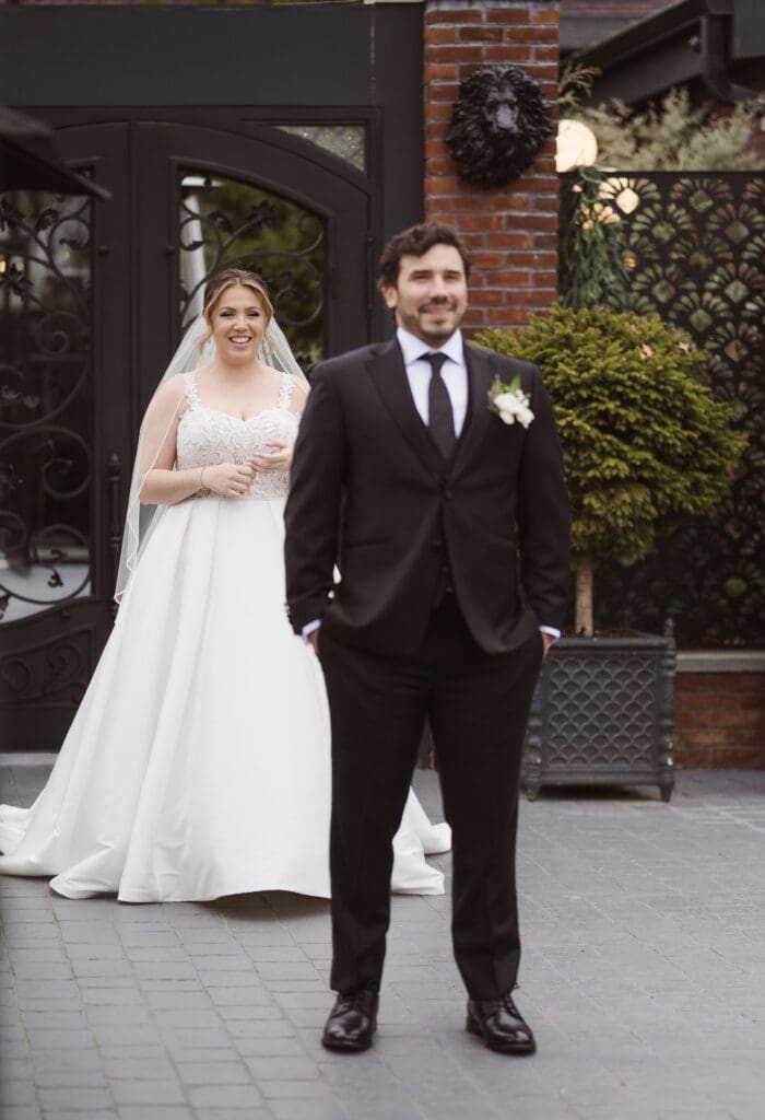 winter-wedding-photos-at-the-park-loft-nj-by-suess-moments-photography