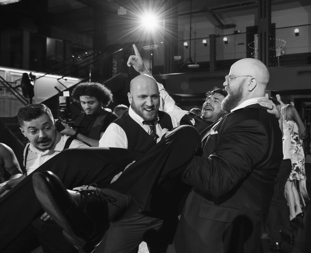 winter-wedding-photos-at-the-park-loft-nj-by-suess-moments-photography
