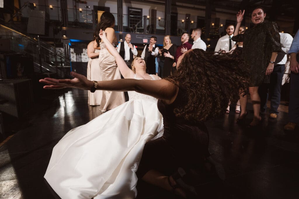 winter-wedding-photos-at-the-park-loft-nj-by-suess-moments-photography