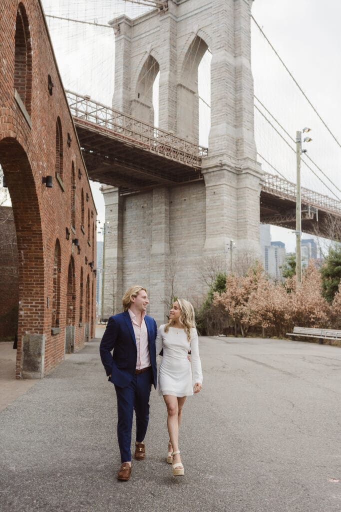 dumbo-brooklyn-nyc-engagement-photos-by-suess-moments