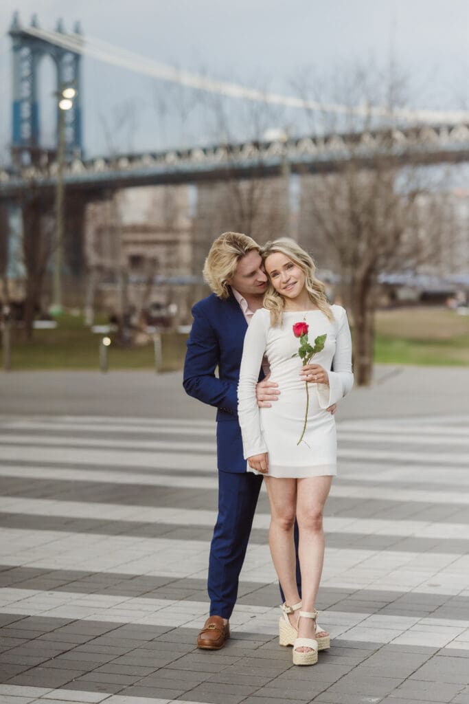 dumbo-brooklyn-nyc-engagement-photos-by-suess-moments