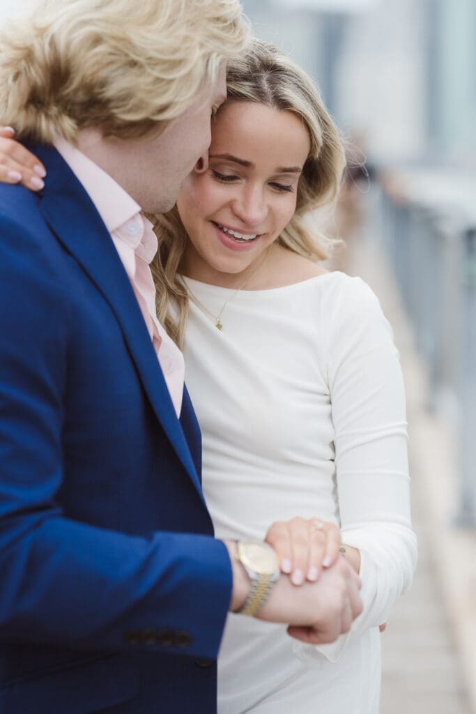 dumbo-brooklyn-nyc-engagement-photos-by-suess-moments