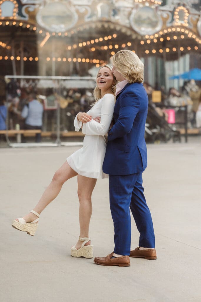 dumbo-brooklyn-nyc-engagement-photos-by-suess-moments