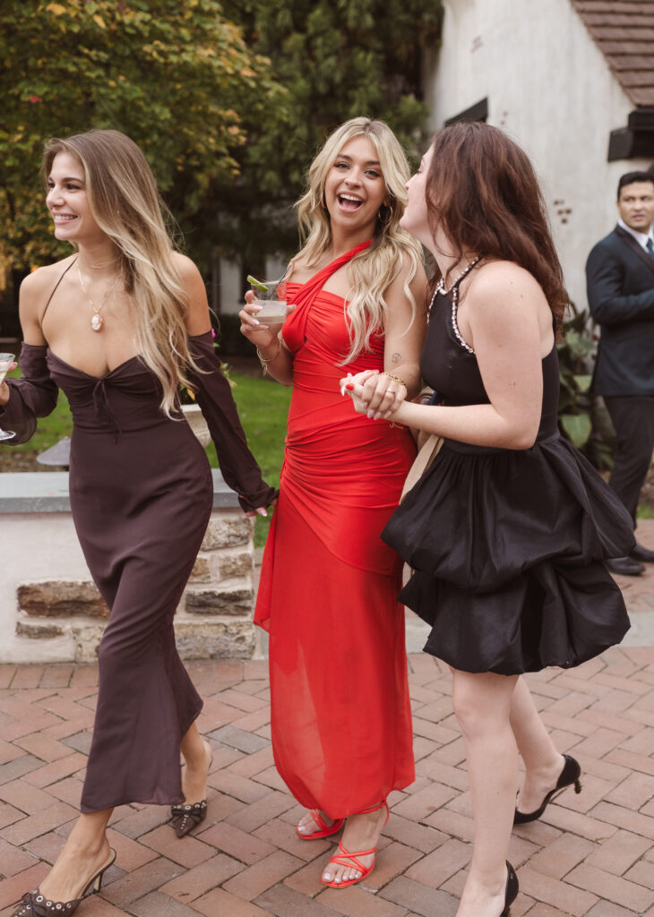 candids-at-rehearsal-welcome-wedding-event-by-suess-moments