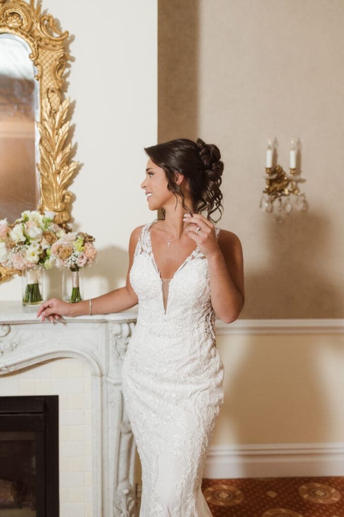 bridal-portrait-wedding-photos-at-the-palace-at-somerset-park-nj-by-suess-moments-photography