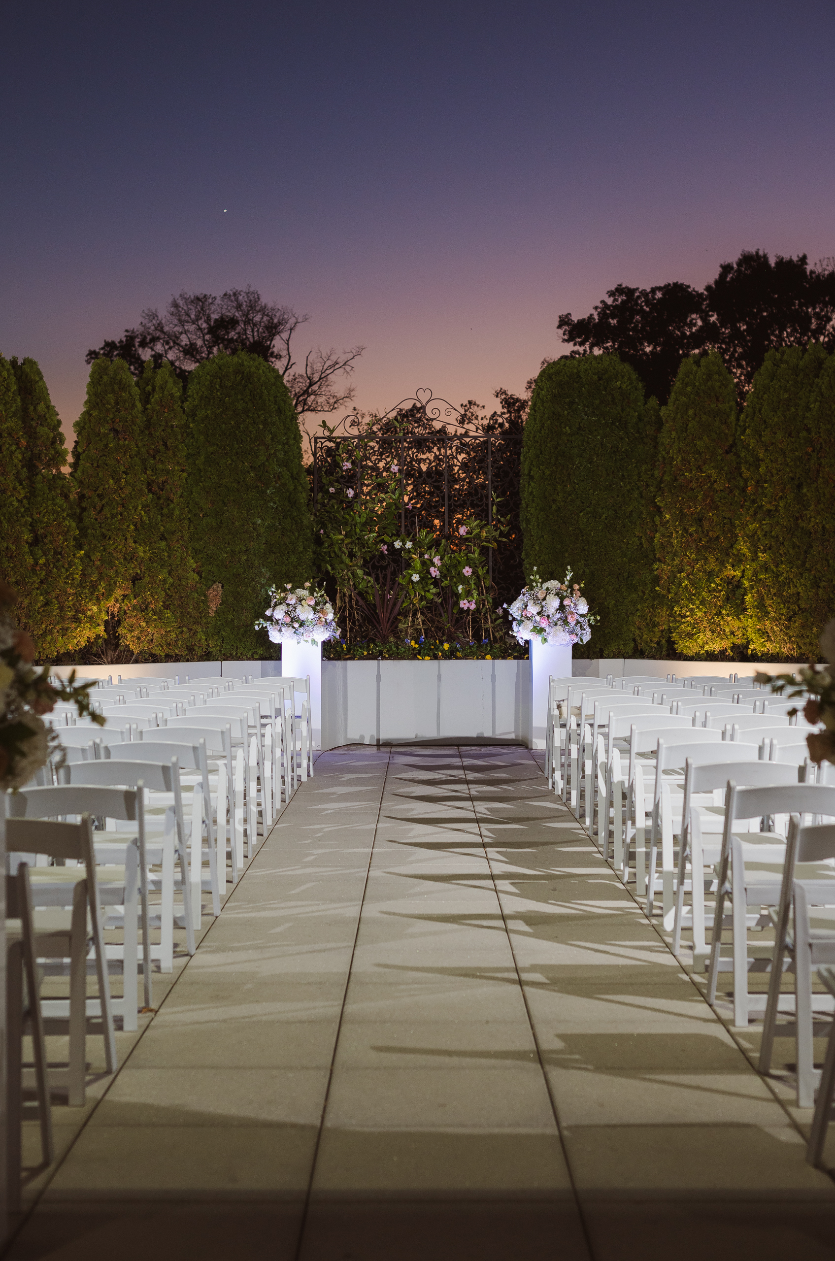 outdoor-night-ceremony-at-the-palace-at-somerset-park-nj