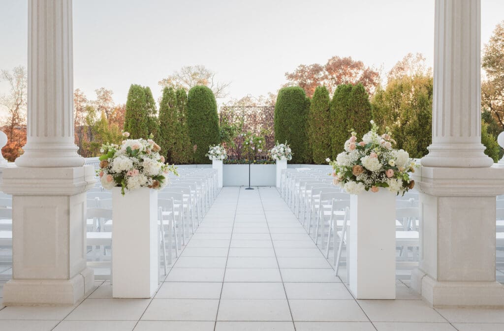 outdoor-ceremony-wedding-photos-at-the-palace-at-somerset-park-nj-by-suess-moments-photography