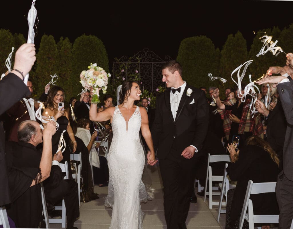 outdoor-night-ceremony-at-west-wing-palace-at-somserset-park-nj-by-suess-moments