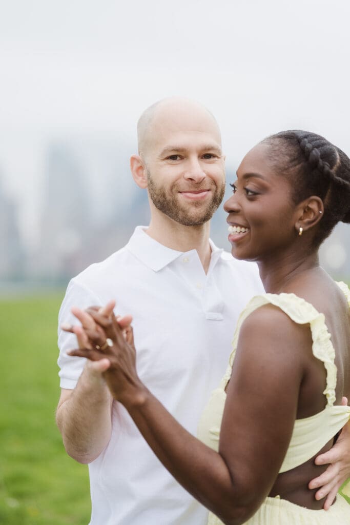 liberty-state-park-engagement-photos-by-suess-moments-photographer-jersey-city