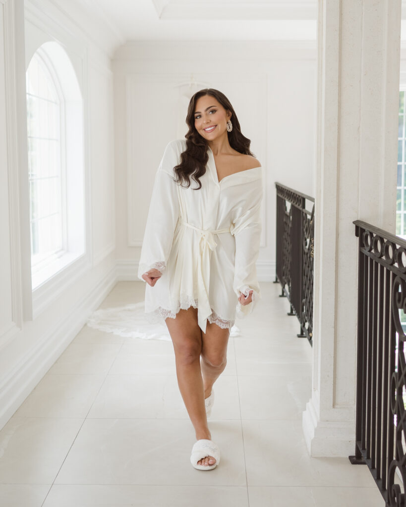 bride getting ready photos at the estate at florentine gardens NJ by suess moments