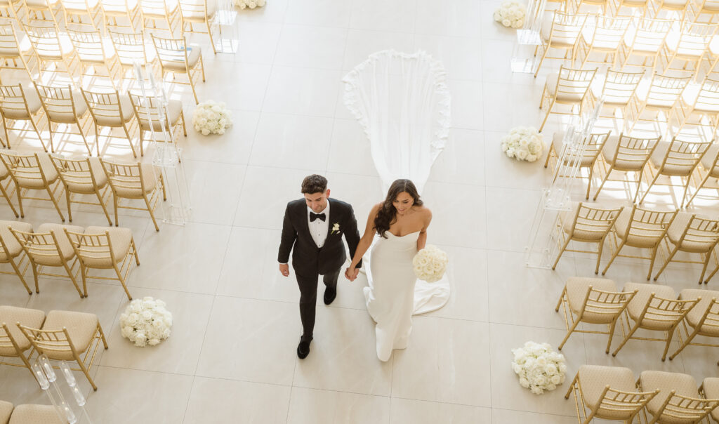indoor wedding photo at the estate at florentine gardens ceremony space by suess moments