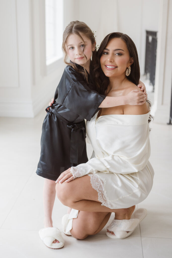 bride getting ready photos at the estate at florentine gardens NJ by suess moments