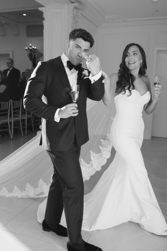 wedding ceremony at the estate at florentine gardens nj by suess moments photographer