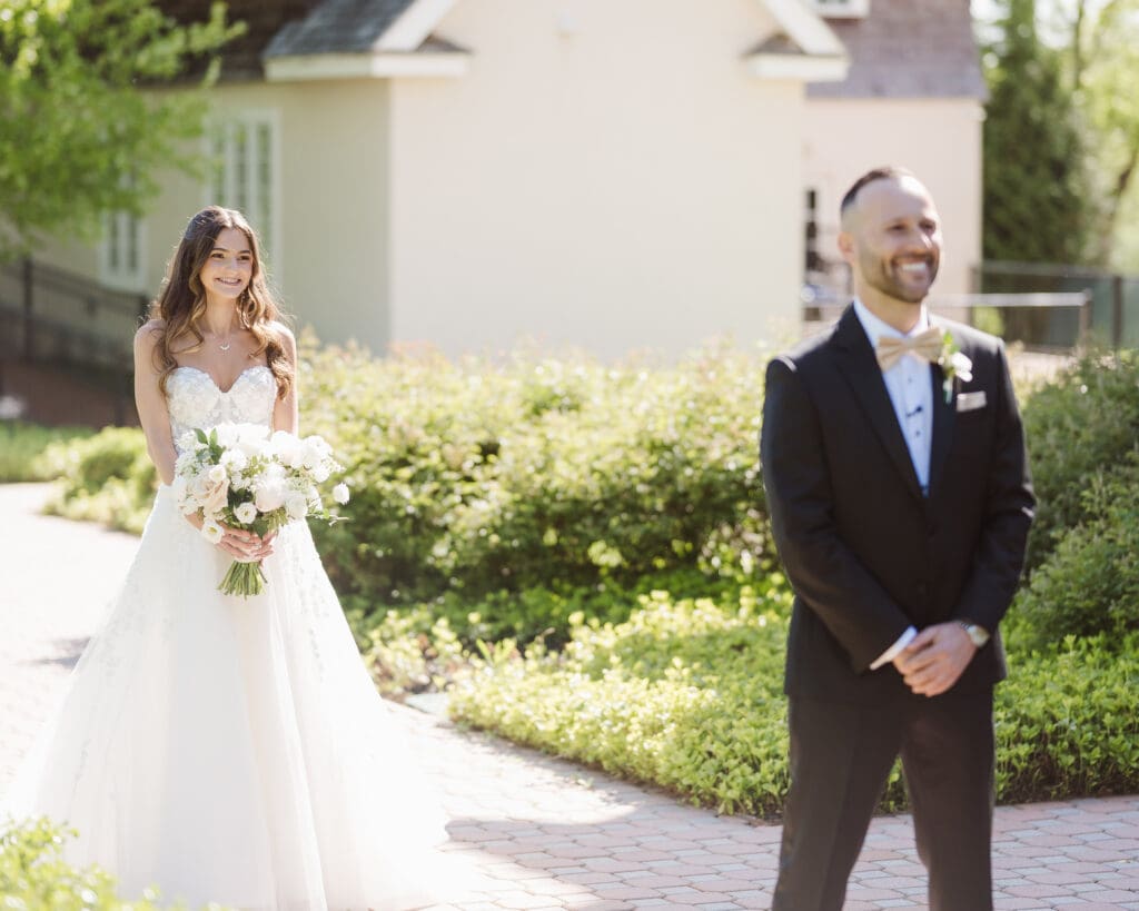 wedding day photos at the ryland inn nj by suess moments
