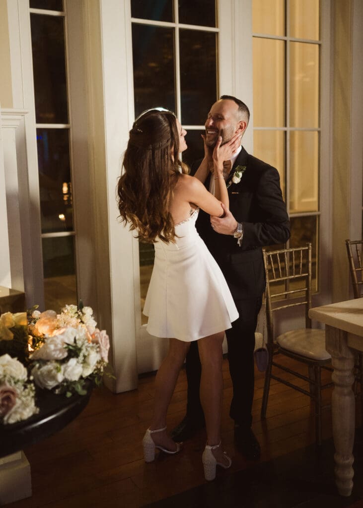 wedding photos at the ryland inn nj by photographer suess moments