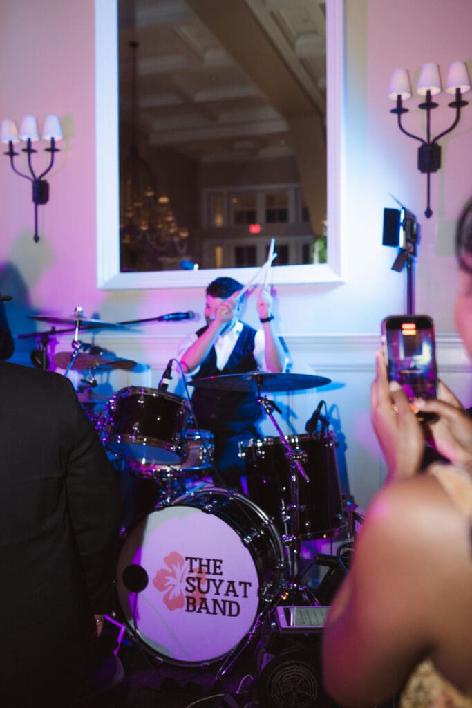 wedding photos at the ryland inn nj by photographer suess moments