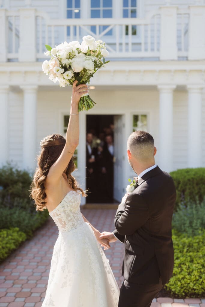 wedding day photos at the ryland inn nj by suess moments