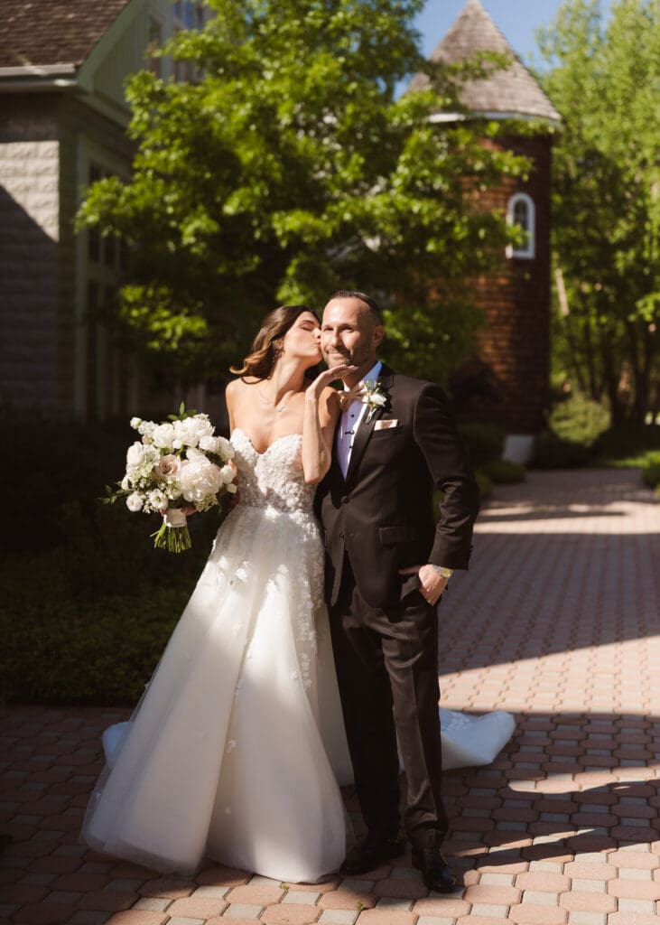 wedding day photos at the ryland inn nj by suess moments