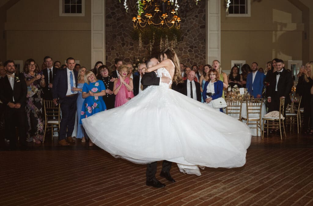 wedding photos at the ryland inn nj by photographer suess moments