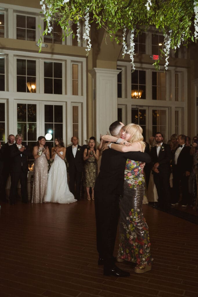 wedding photos at the ryland inn nj by photographer suess moments